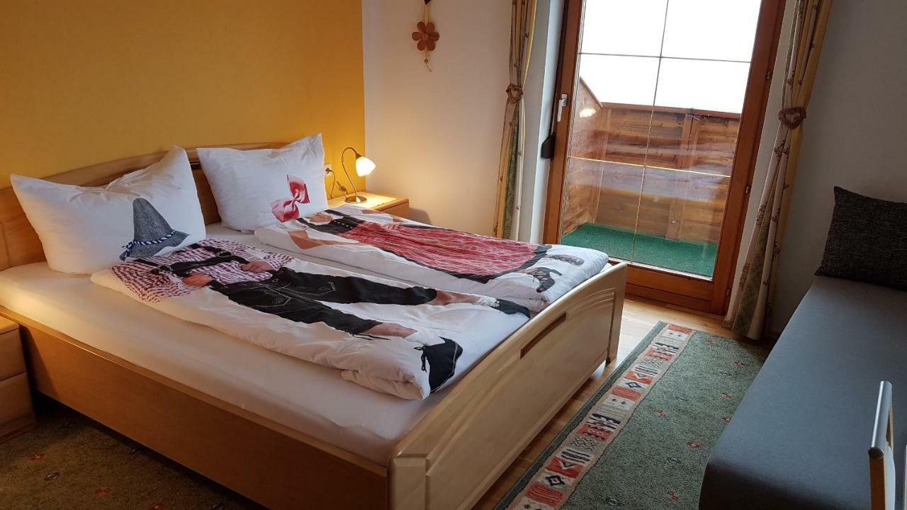 Marteshof Apartment Wenns Bagian luar foto