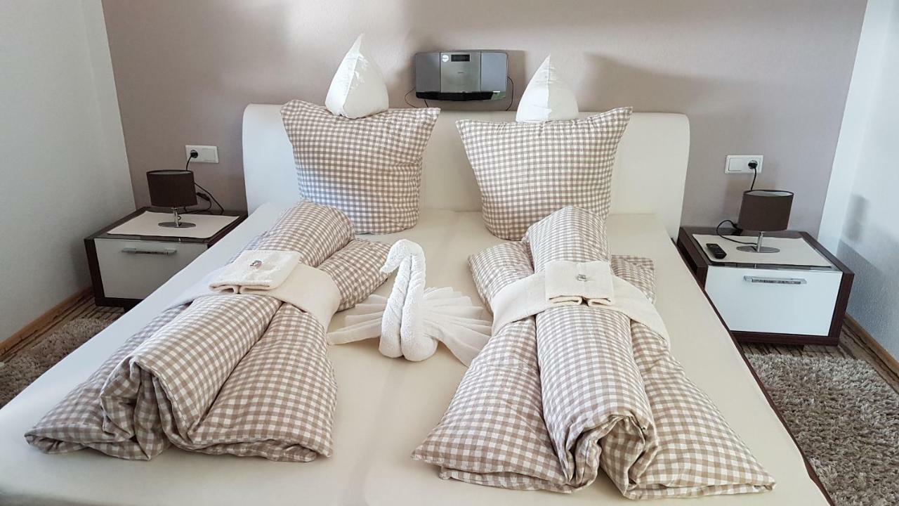 Marteshof Apartment Wenns Bagian luar foto